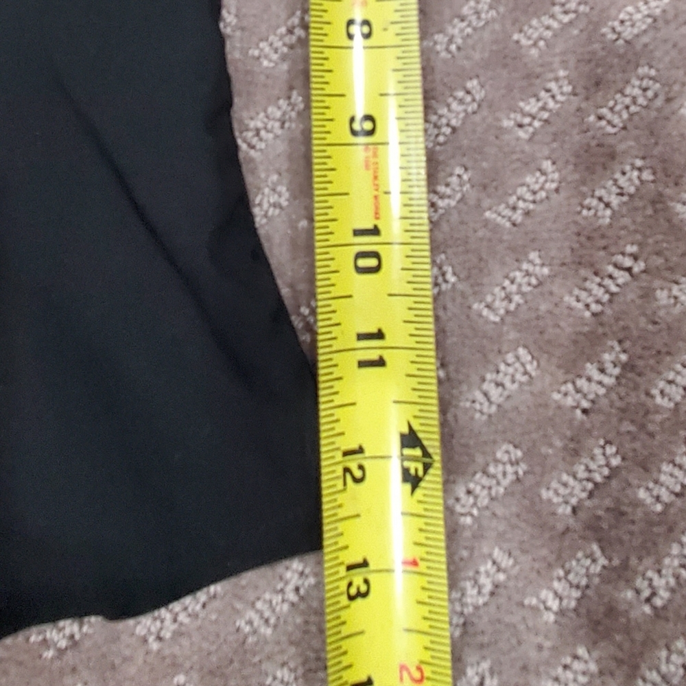 Form fitting top - Picture 4 of 8